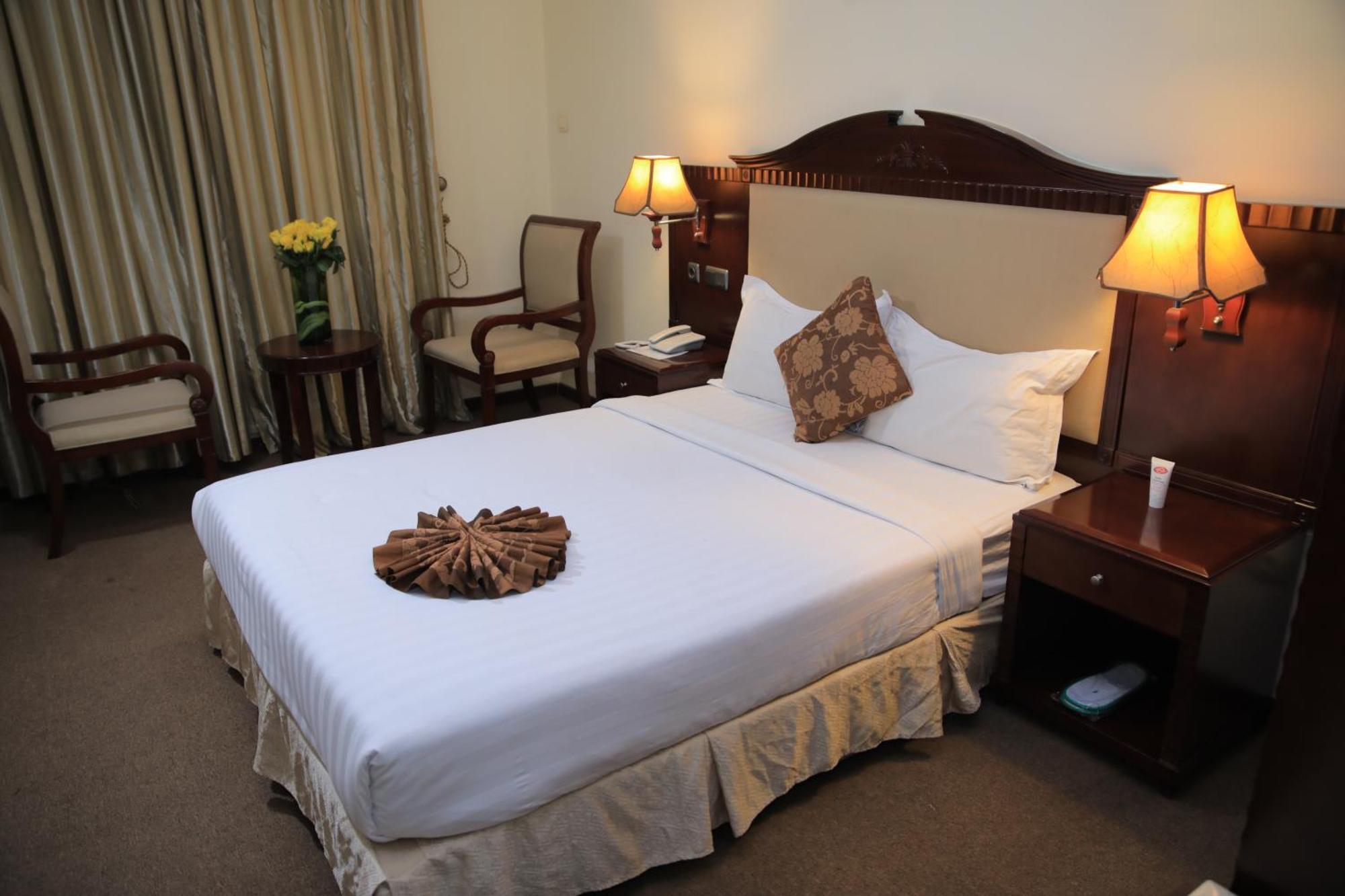 Debredamo Hotel Addis Ababa Exteriör bild
