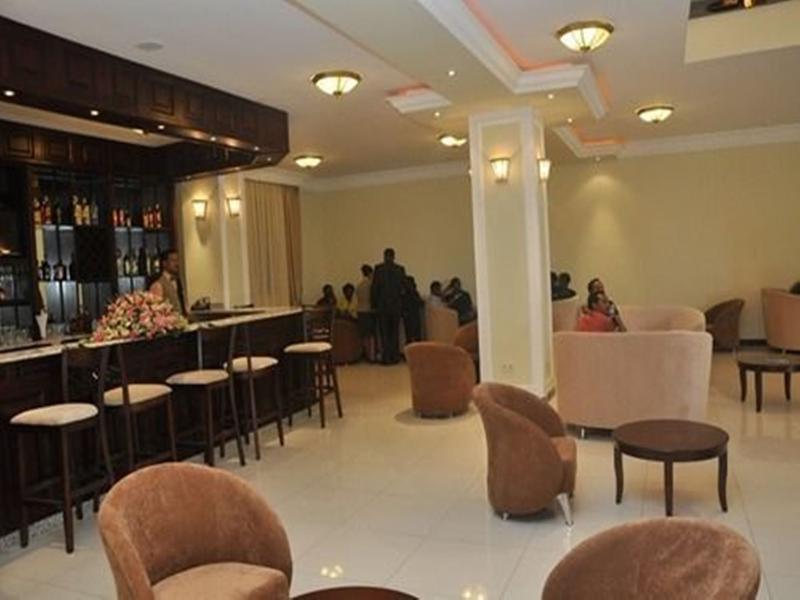 Debredamo Hotel Addis Ababa Exteriör bild